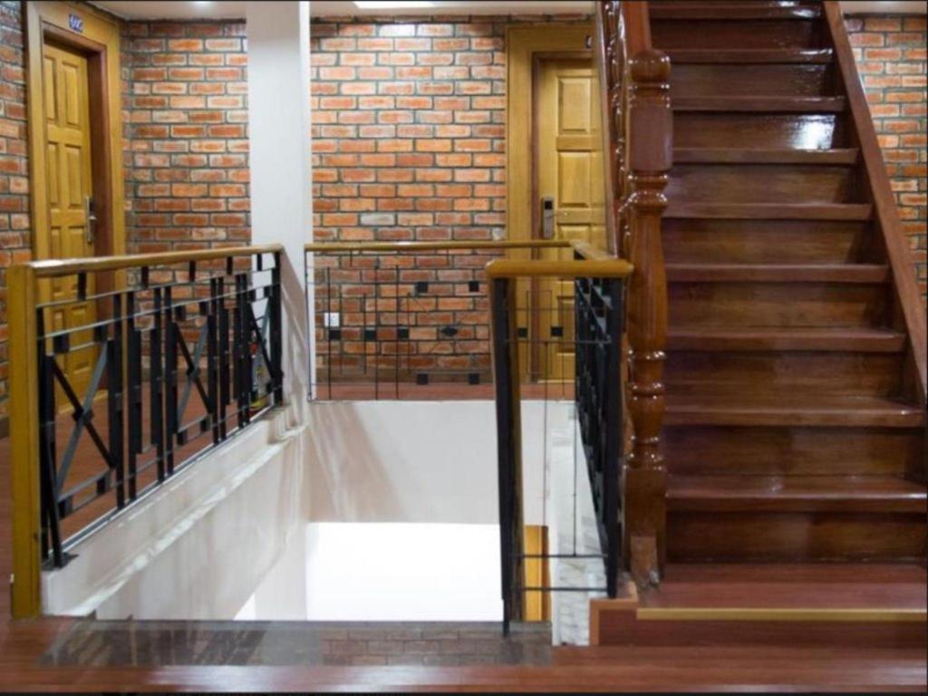 Hotel Bahosi Yangon Exterior photo