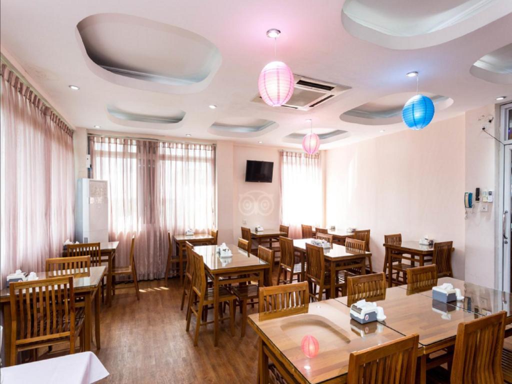 Hotel Bahosi Yangon Exterior photo